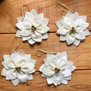 Christmas White Poinsettia Flower Flocked Felt Petals Gold Beads Ornament Set 4
